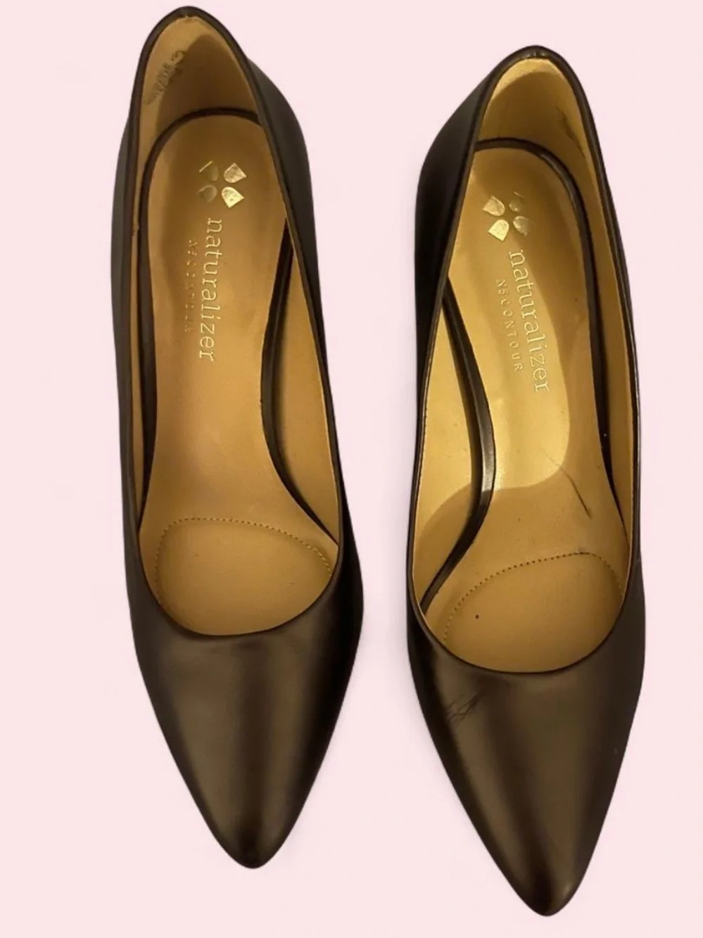 Naturalizer Women's Brown leather pointed-Toe Pumps gold accent heels size 6 1/2